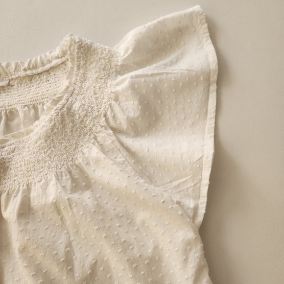 BB DAKOTA Steve Madden Fairy dust smocked Swiss dot flutter sleeve top - Picture 2 of 11